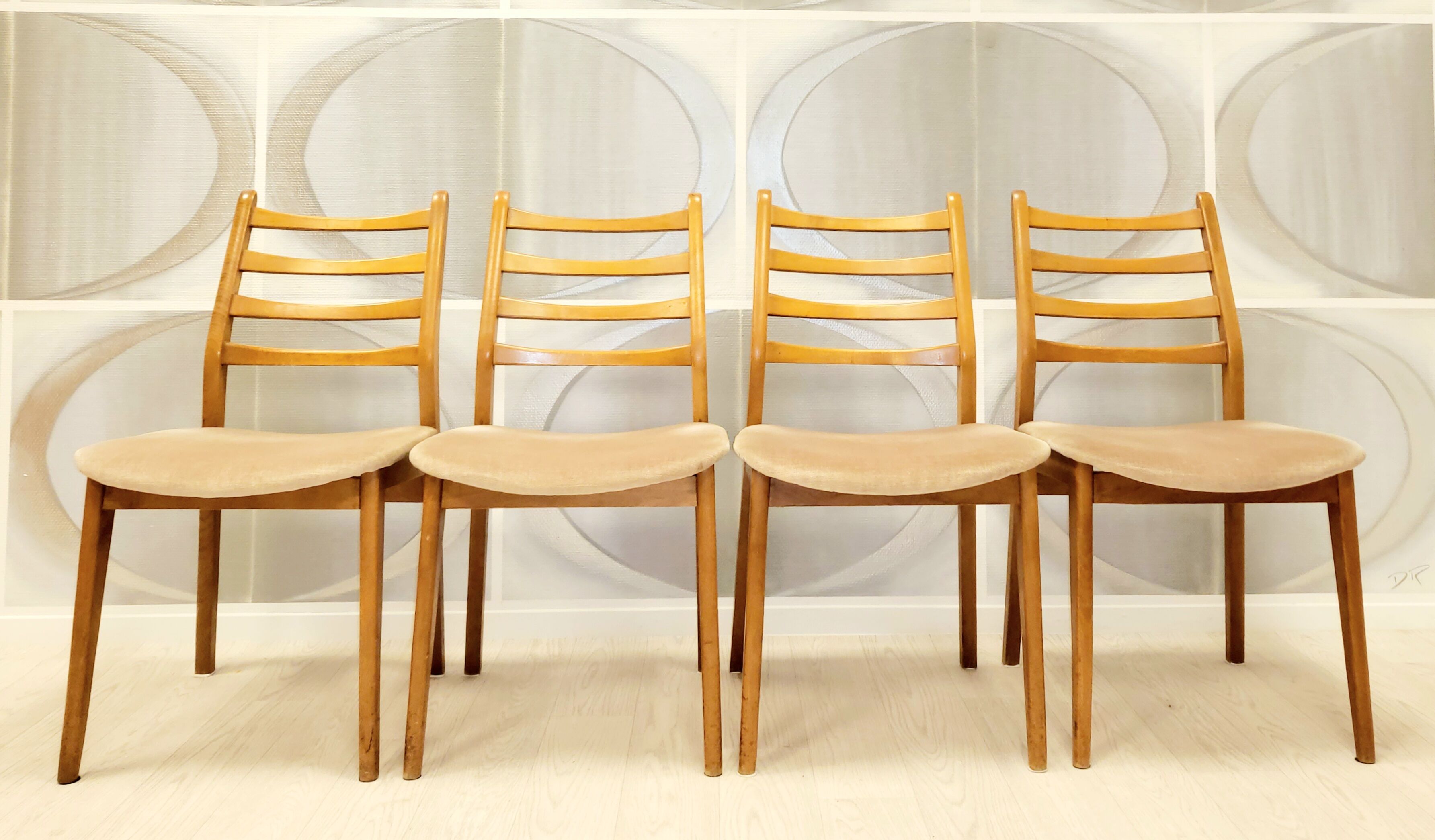 4 vintage chairs