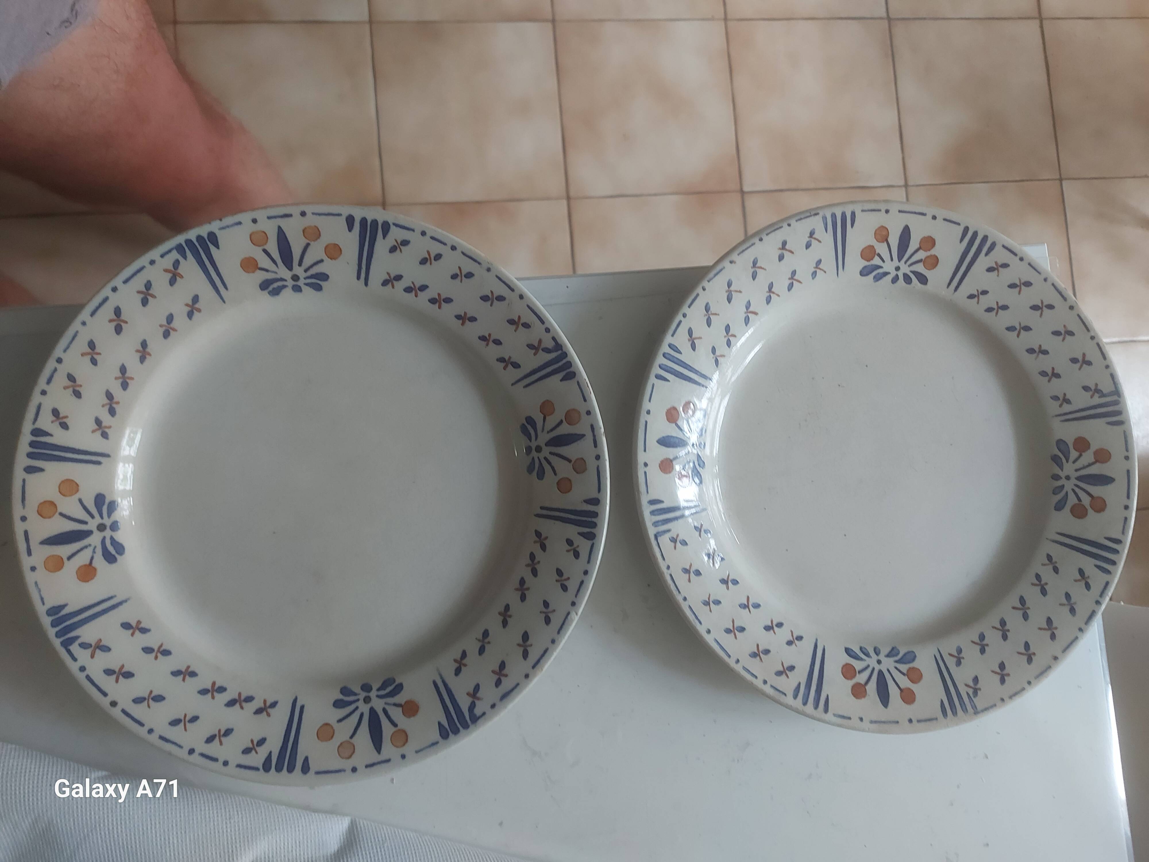 2 antique plates in opaque porcelain from Gien