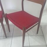 Paire de chaises modèle 75 Niels Otto Moller