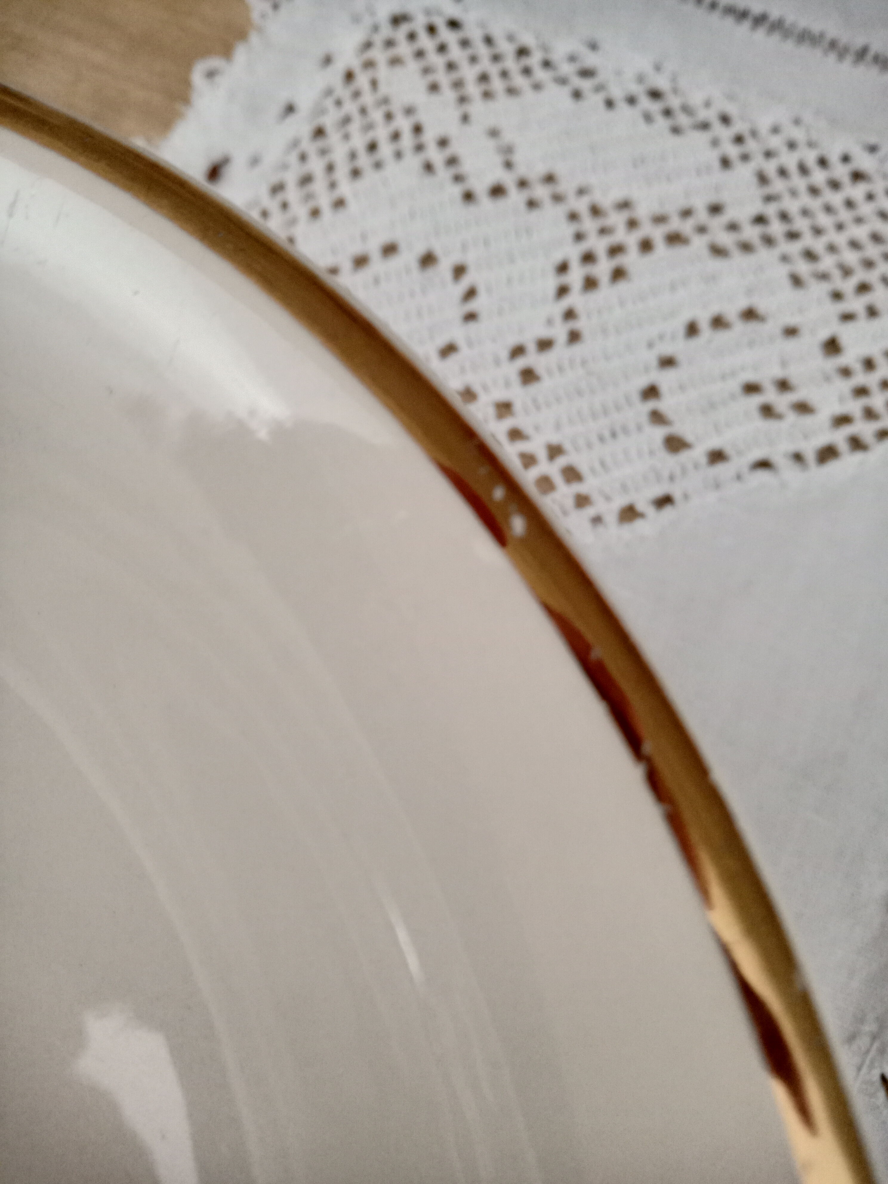 Lot de 9 assiettes creuses Villeroy et Boch beiges liseré doré
