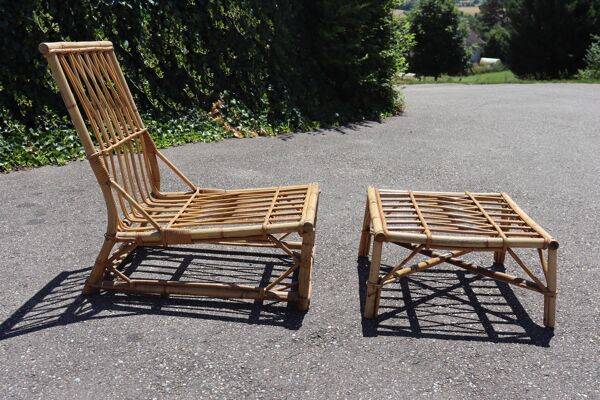 Fauteuil rotin et son repose pieds par Audoux & Minet 1950