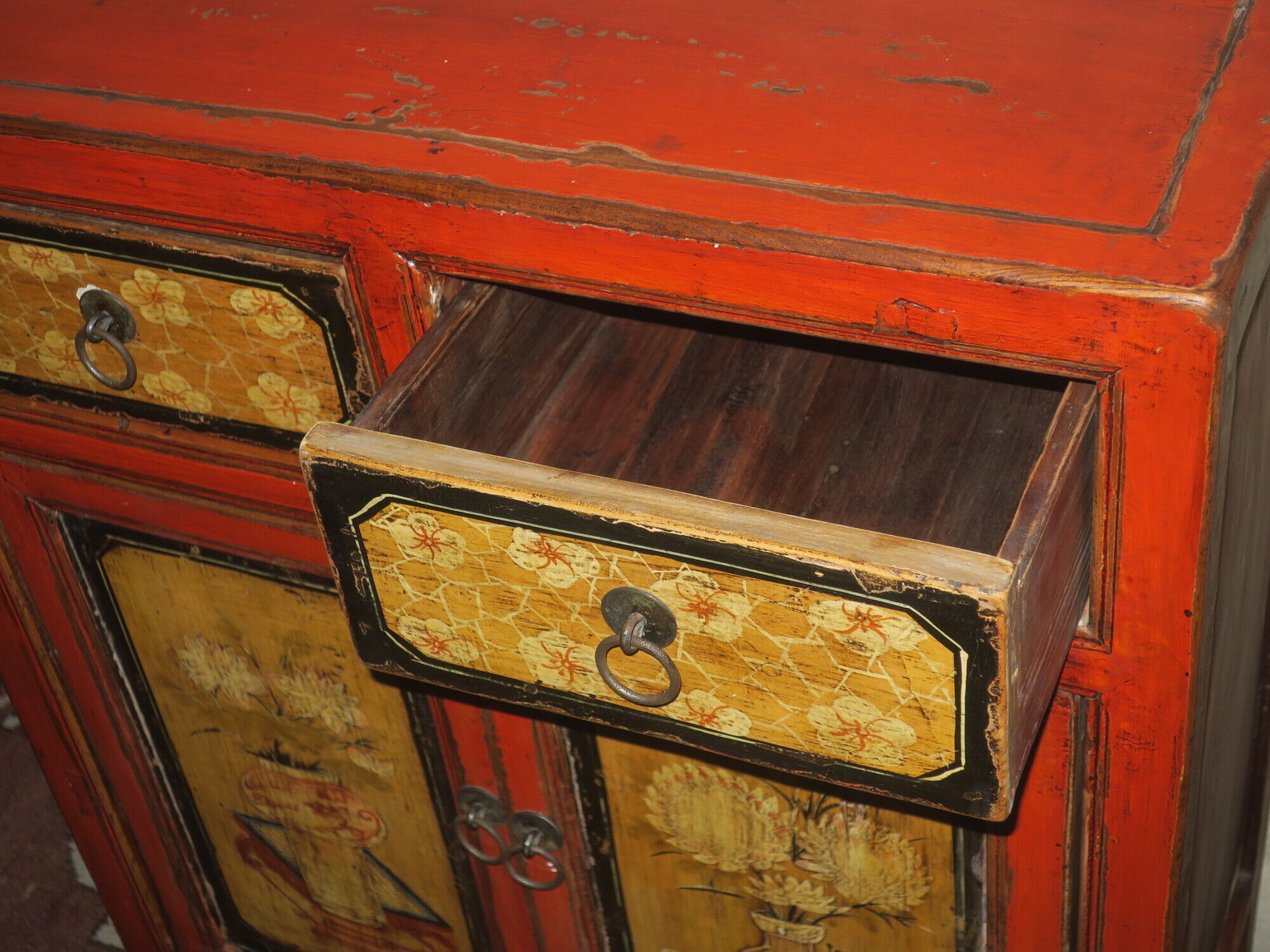 Mid century Chinese painted cabinet with 2 doors and 2 drawers