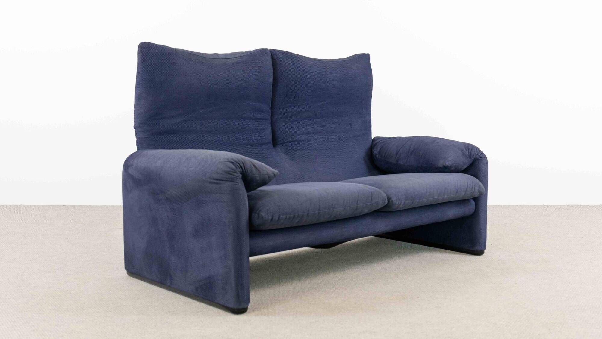 Cassina Maralunga 2-Seat Sofa by Vico Magistretti