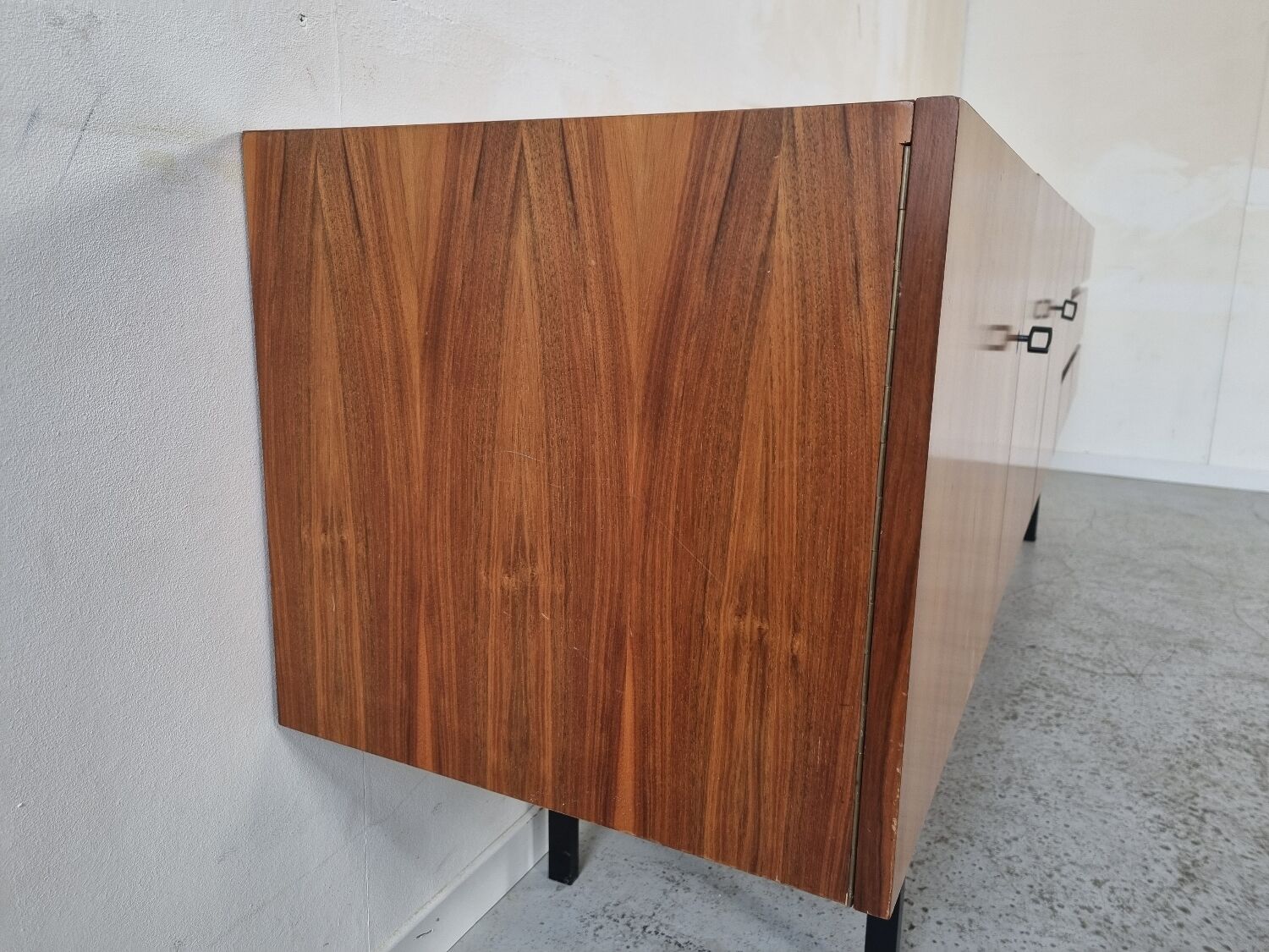 Scandinavian rowning Musterring walnut 60s