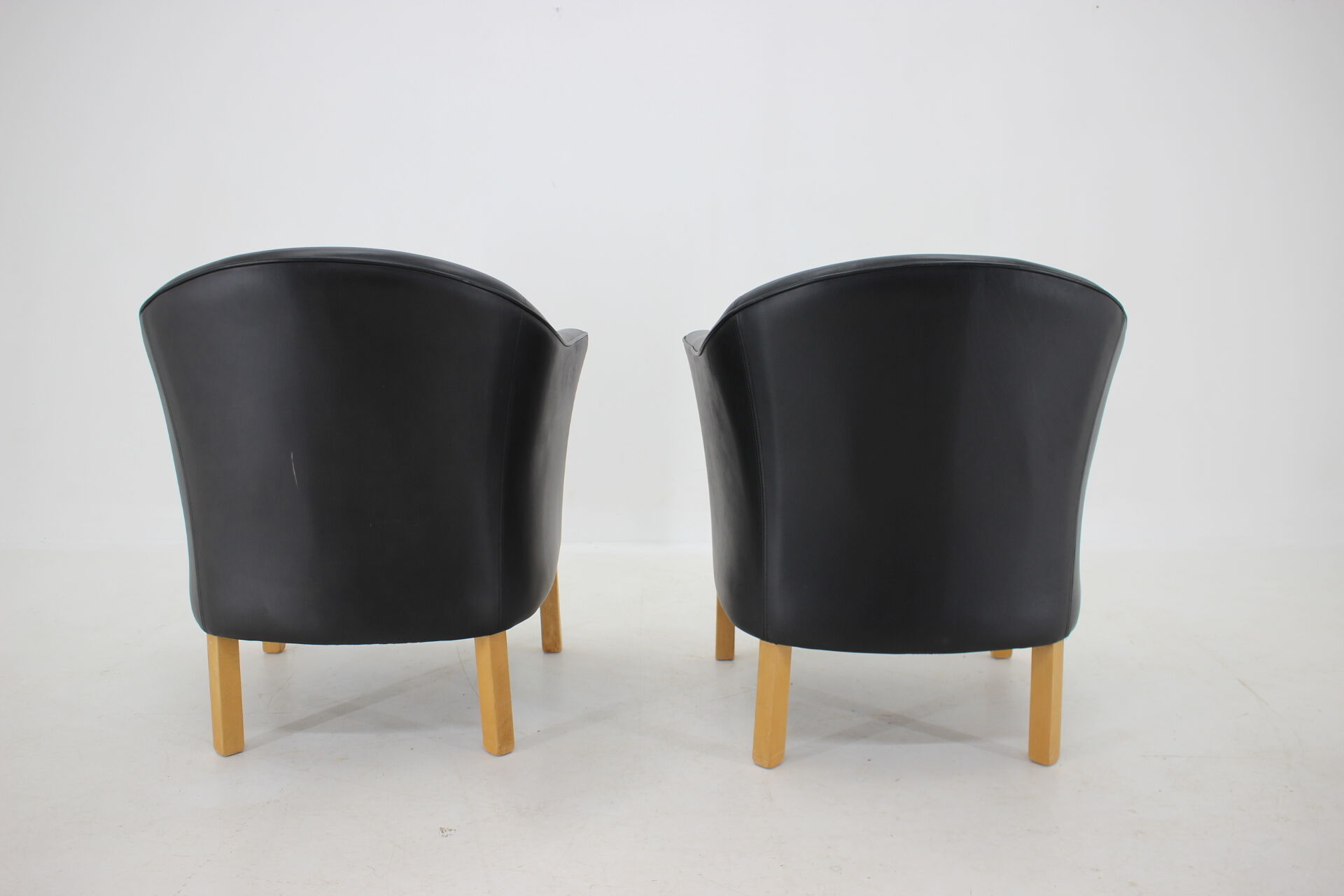 1970s Pair of Mogens Hansen Leather Easy Chairs, Denmark