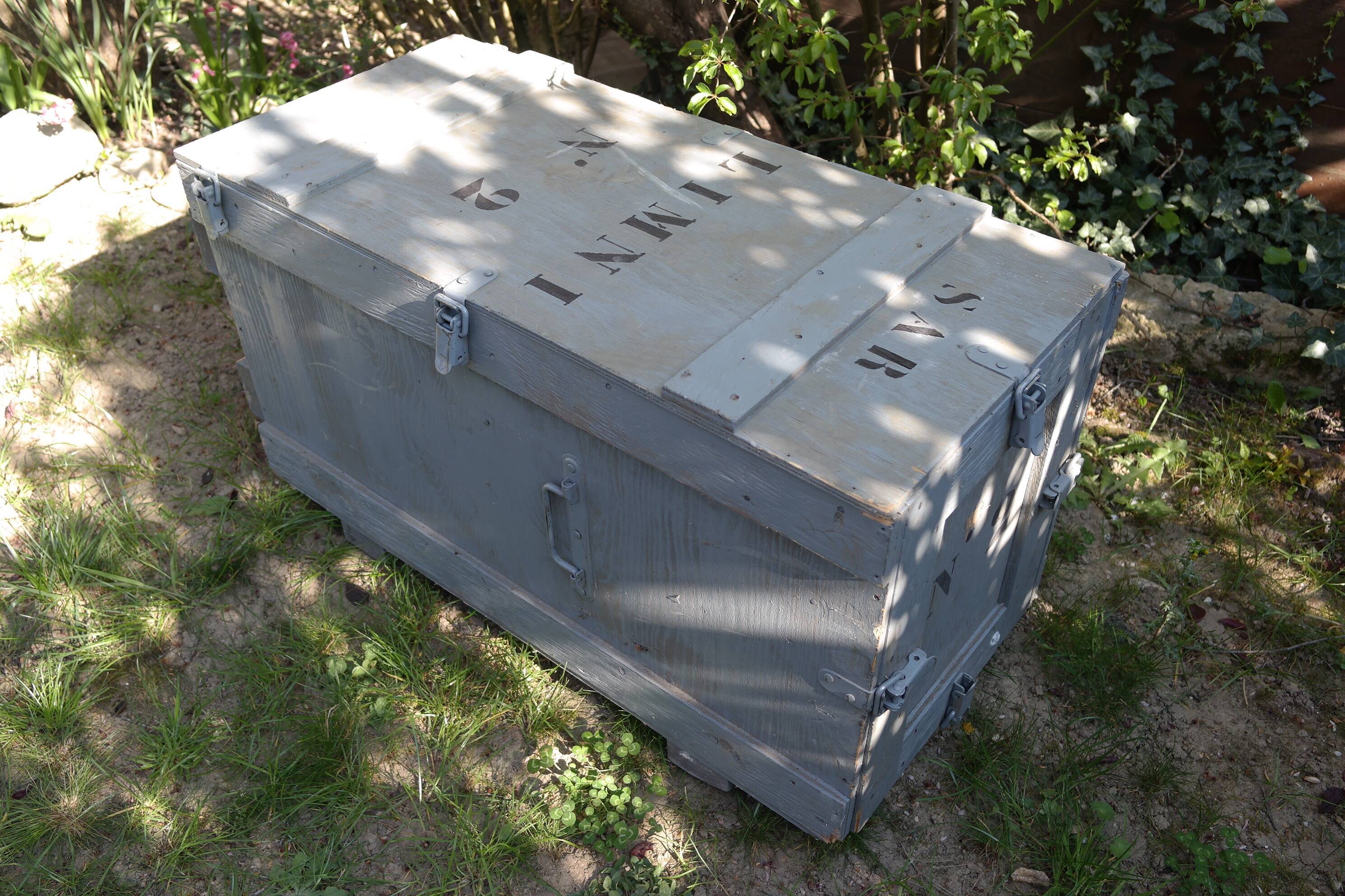 Caisse militaire en bois