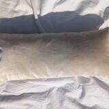 Medicis Ivory cushion