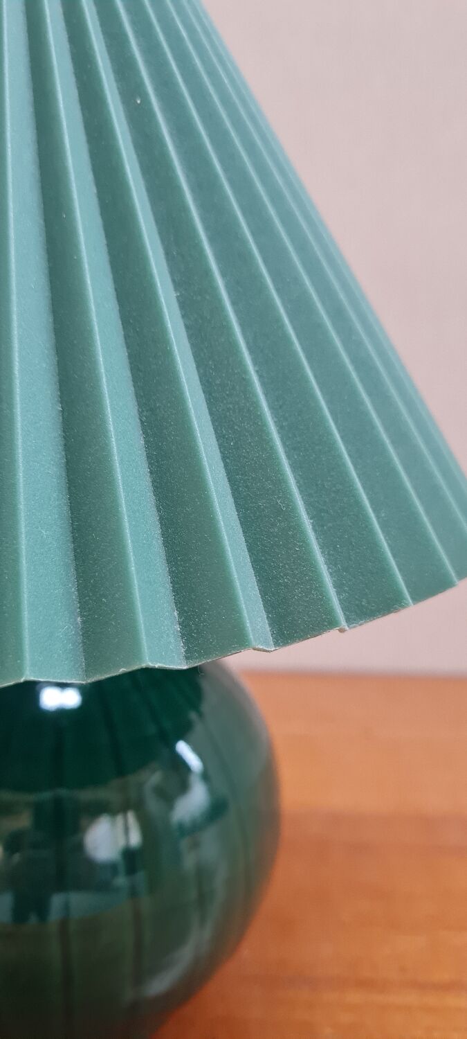 Ceramic table lamp