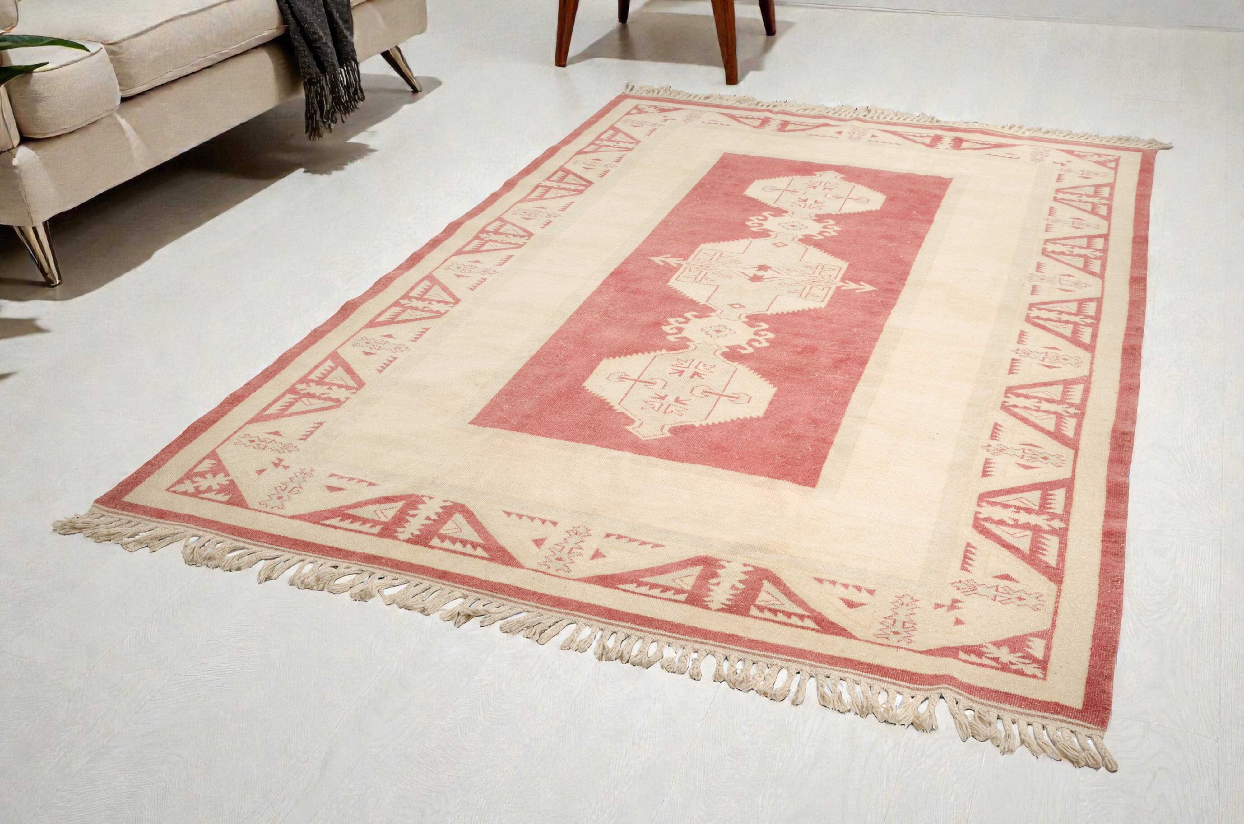 Tapis floral anatolien vintage