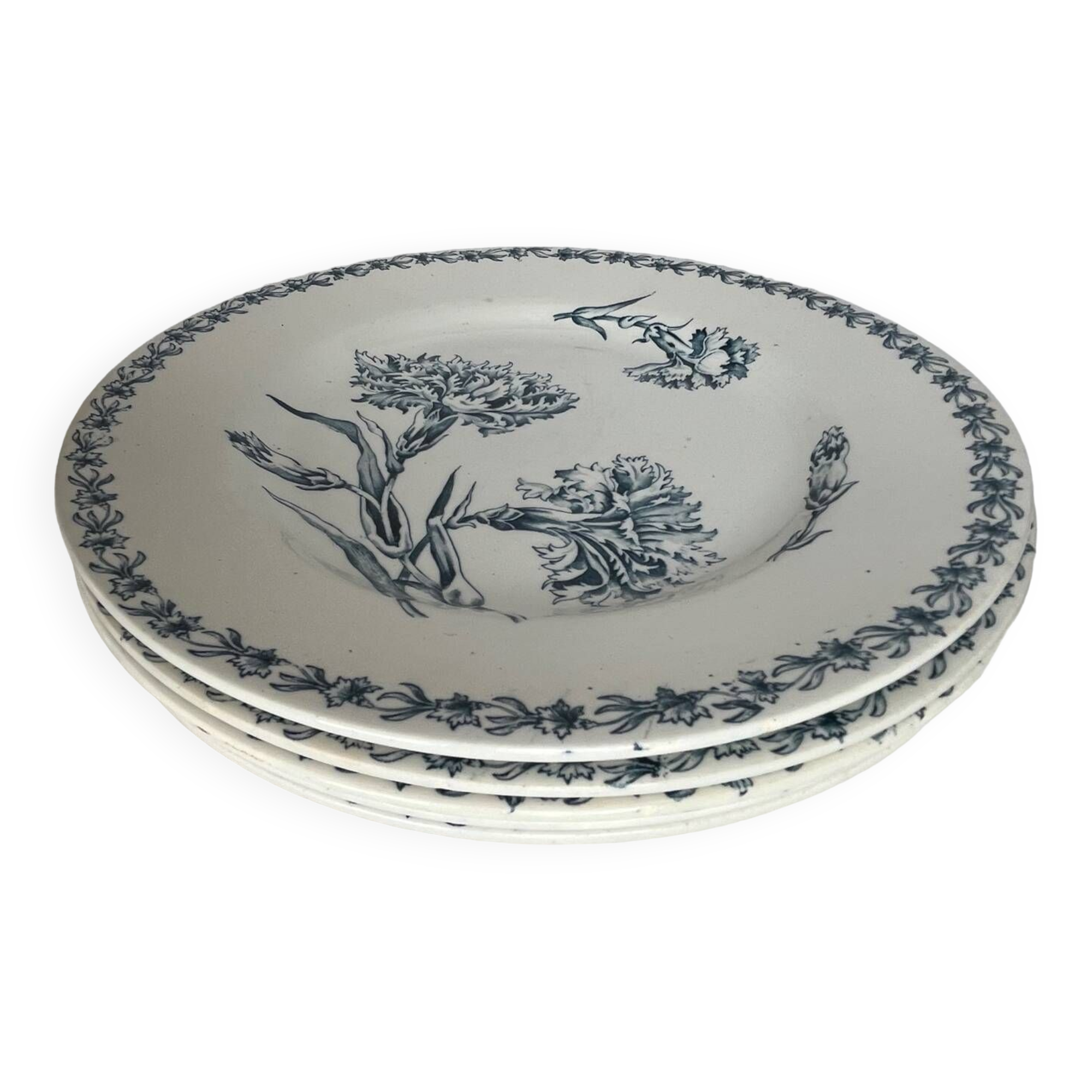 5 assiettes en terre de fer œillets K&G