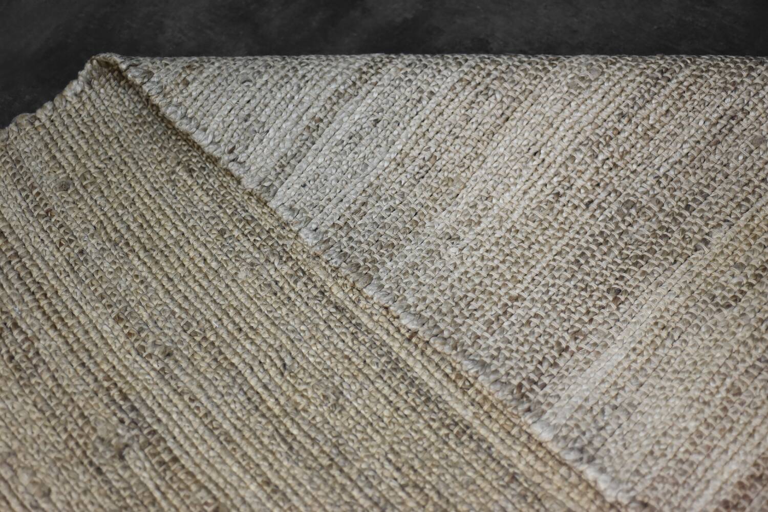 Flat-woven jute Indian rug, 1970s