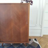 Compas foot cabinet