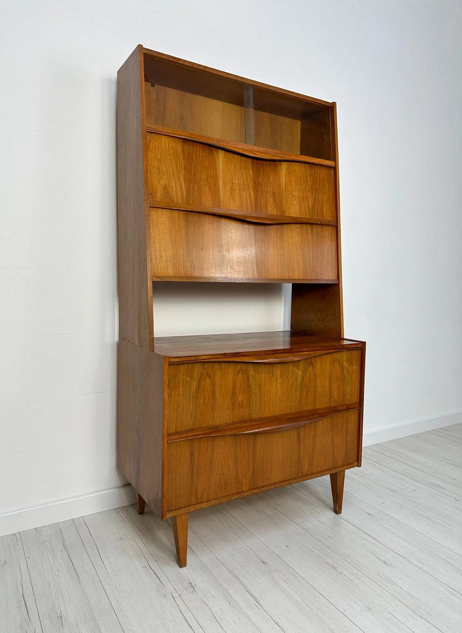 Secrétaire en noyer par Franz Ehrlich pour Hellerau, années 1950