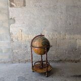 World map bar