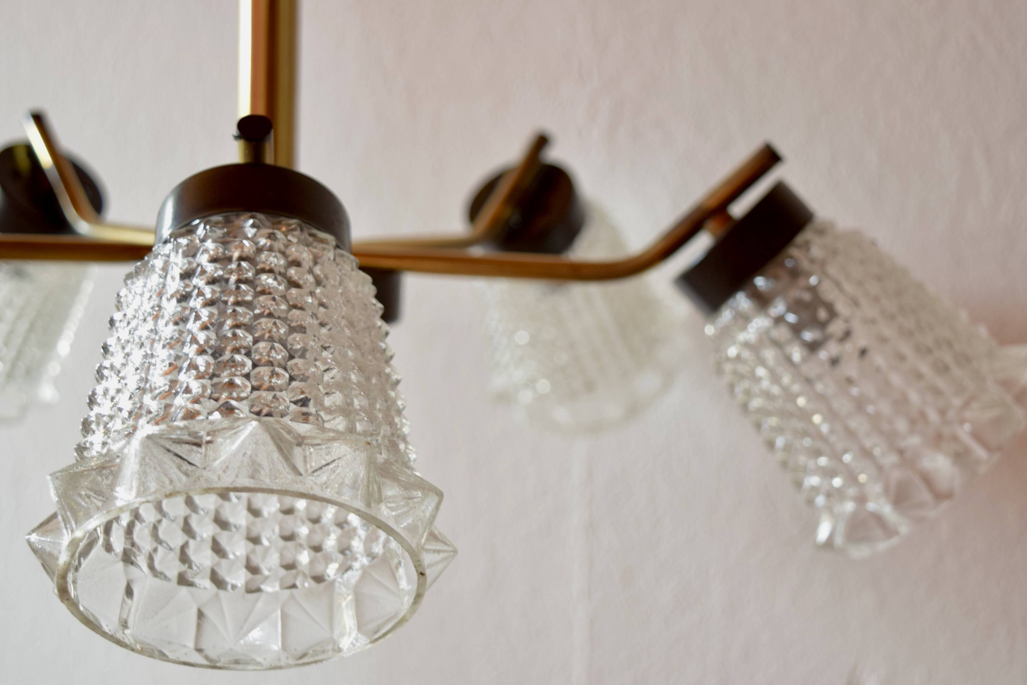 Vintage chandelier in molded glass, brass and steel - 5 branches - 1960s