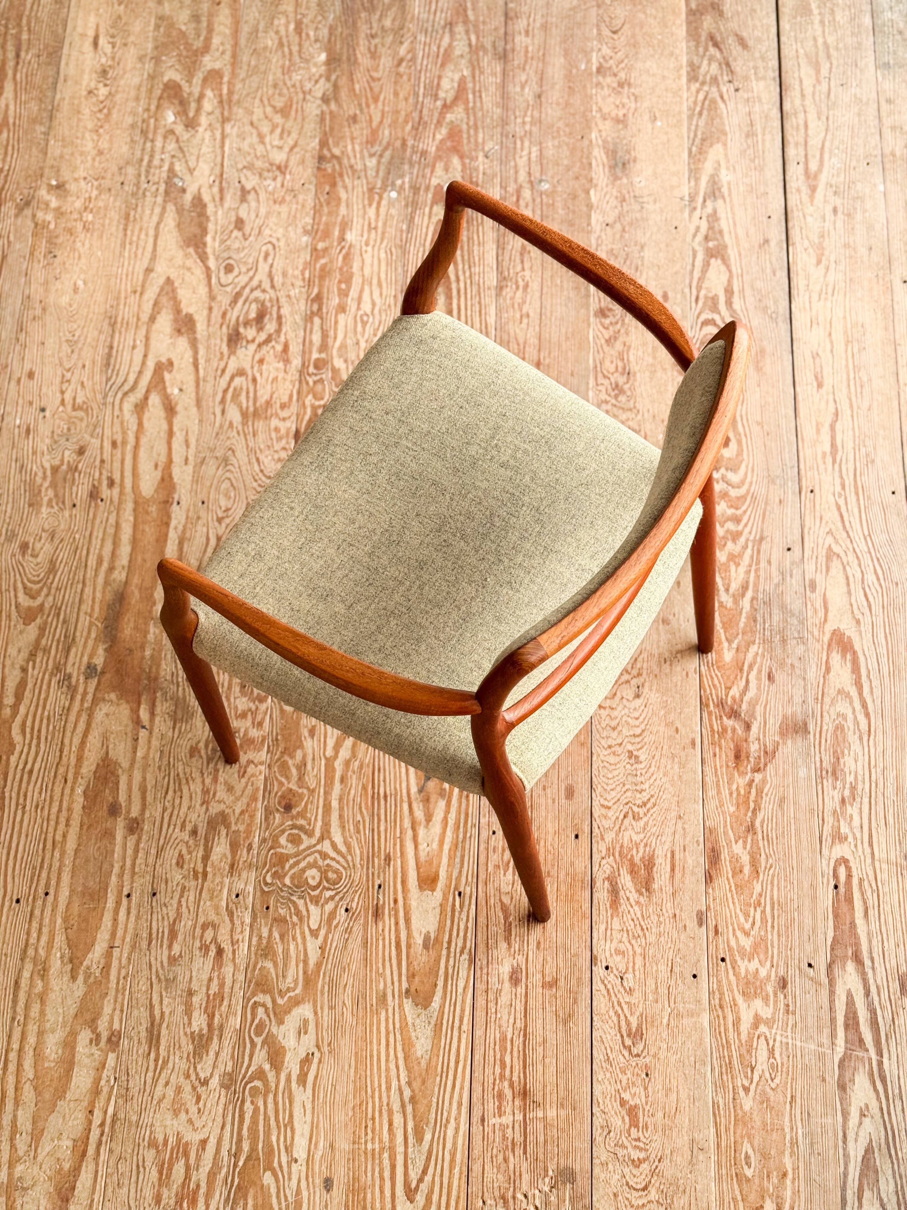 Fauteuil modèle 65 en teck par Niels O. Møller, Danemark