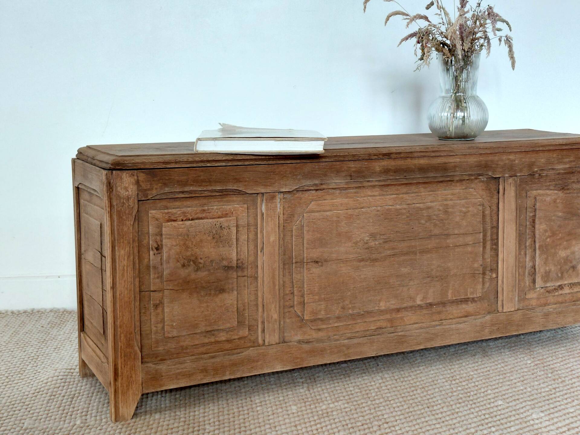 Large antique wedding chest in raw oak from the 19th century (shallow depth)