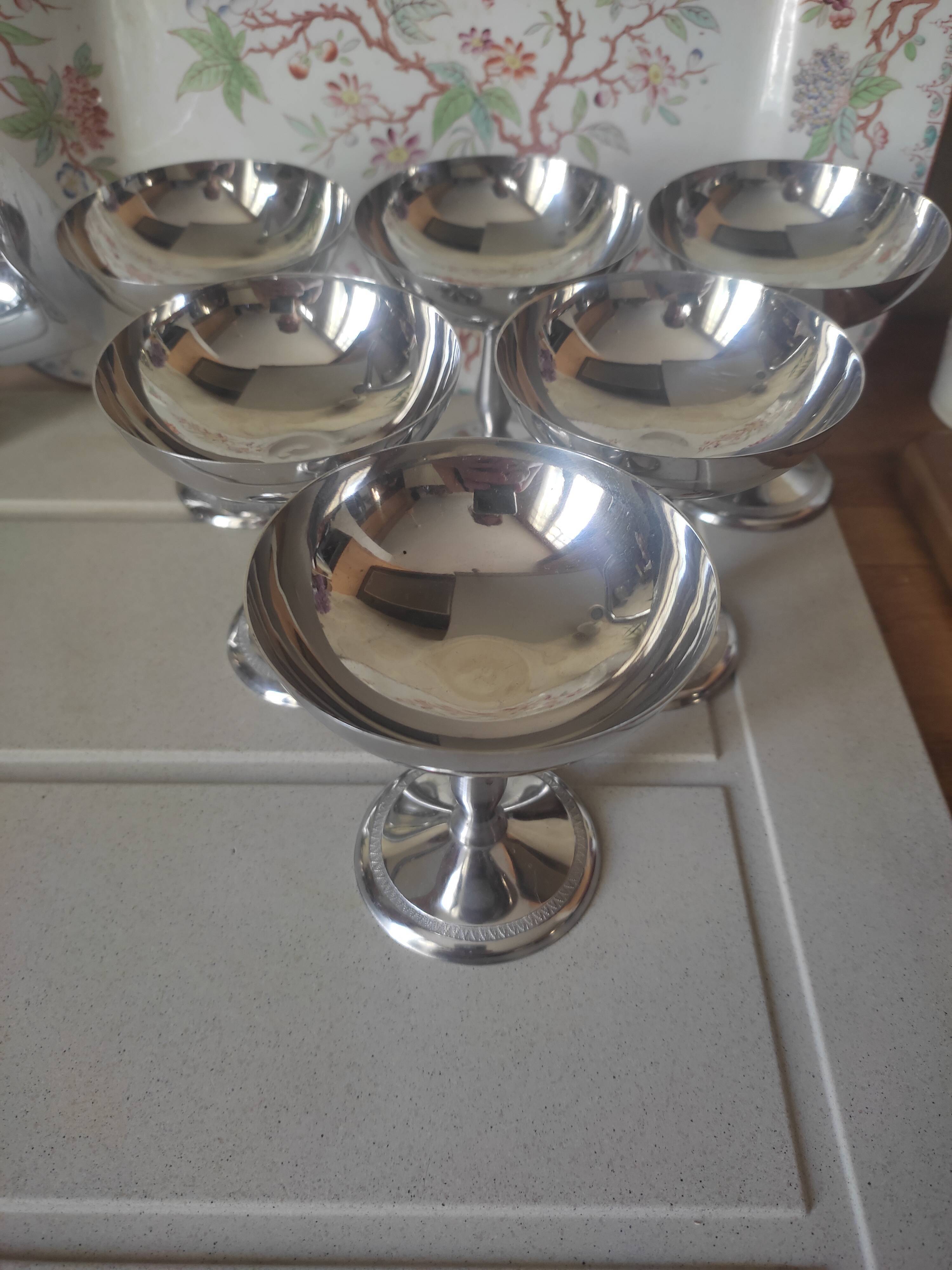 Stainless steel standing cuts