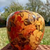 Retro flower vase