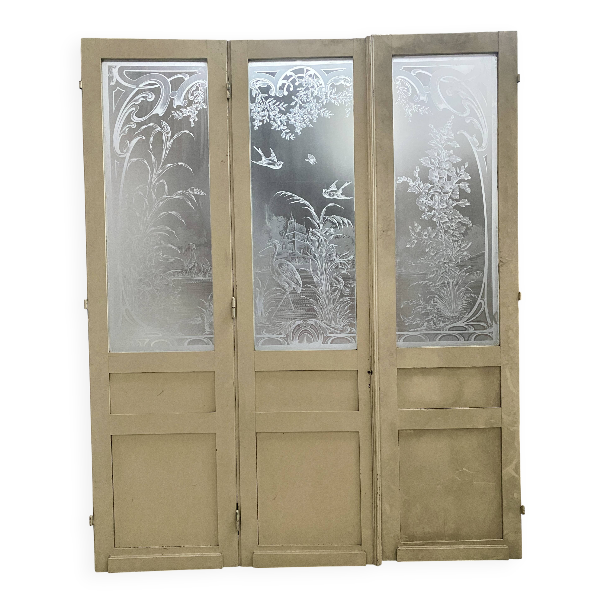 Suite de trois portes de séparation Art nouveau en bois et verre gravé XX s