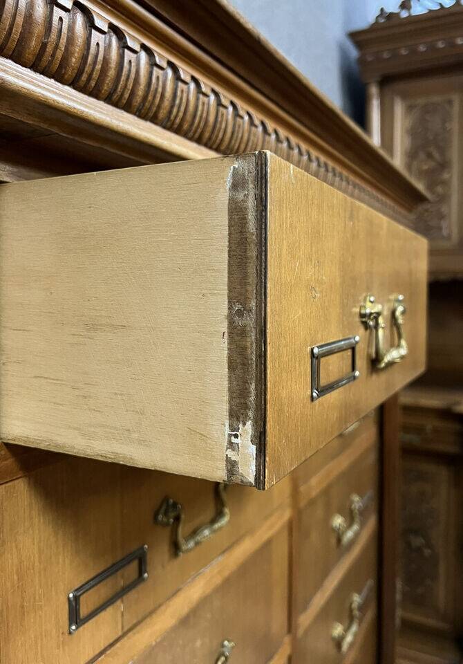 Notary cabinet with drawers in solid walnut, Napoleon III period, circa 1850