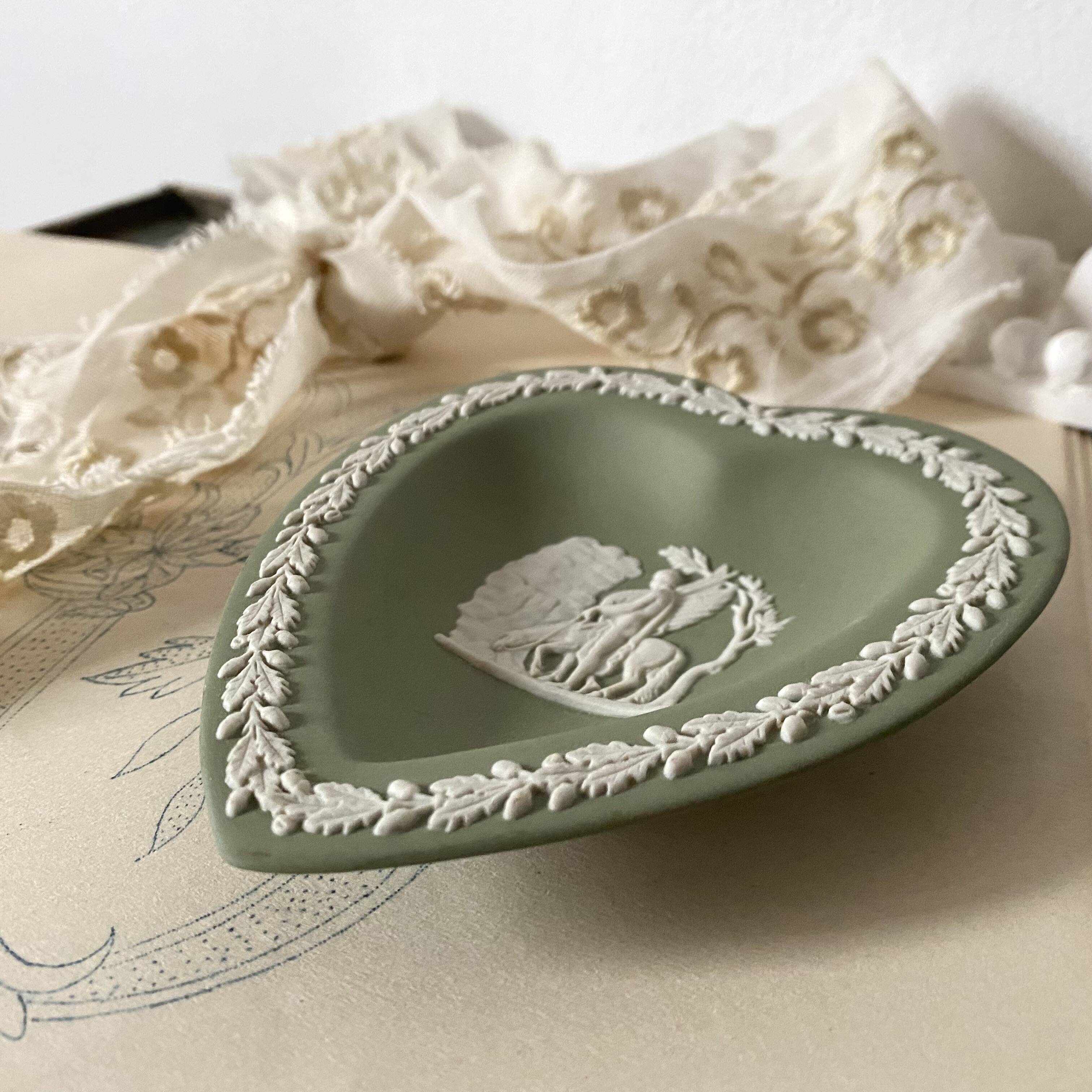 Heart-shaped pocket tray Wegwood in green jasper