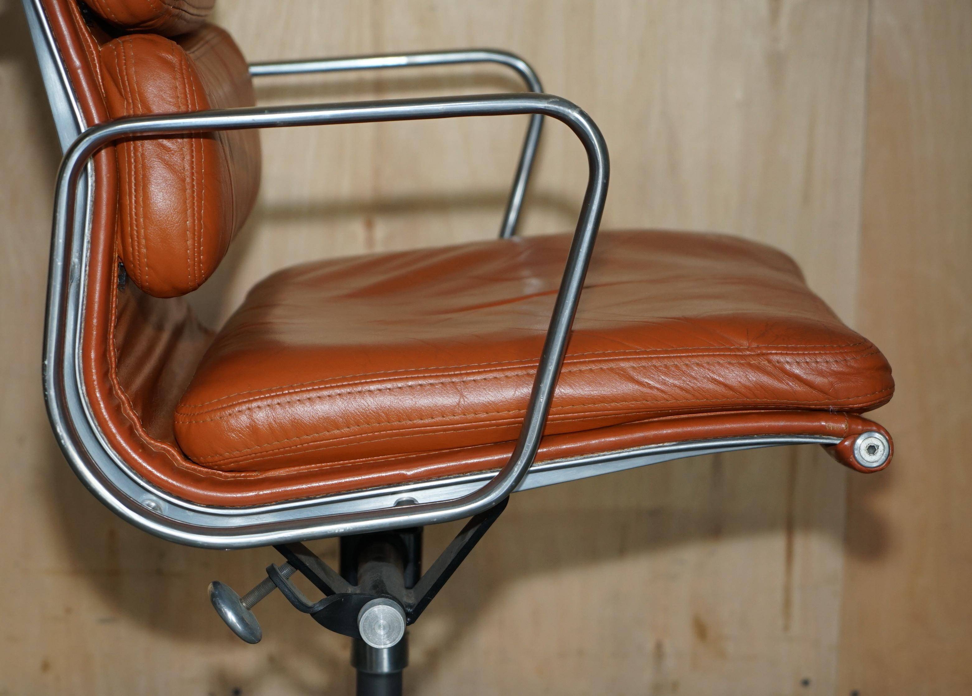 Captain's Chair Herman Miller Leather 1977