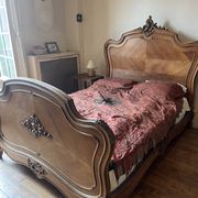 Commode ancienne avec miroir