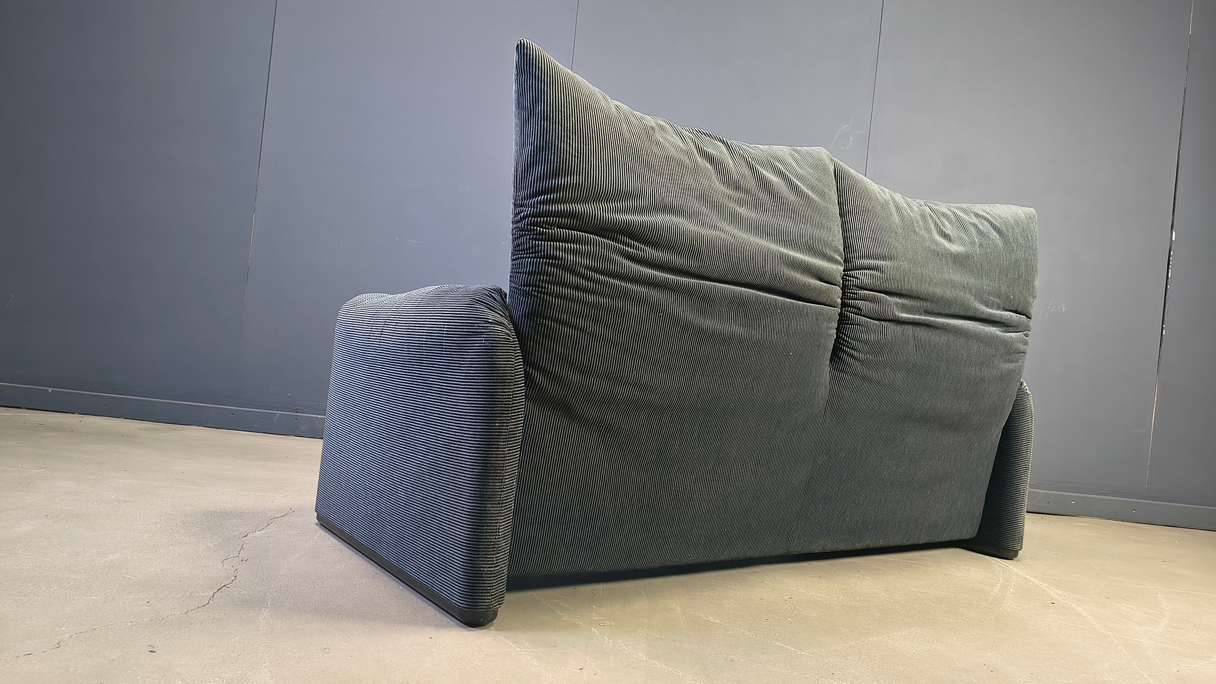 Maralunga sofa by Vico Magistretti for Cassina, 1970s