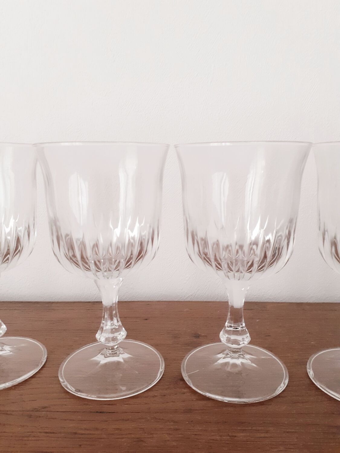 Chiseled stemware, set of 5 vintage water glasses