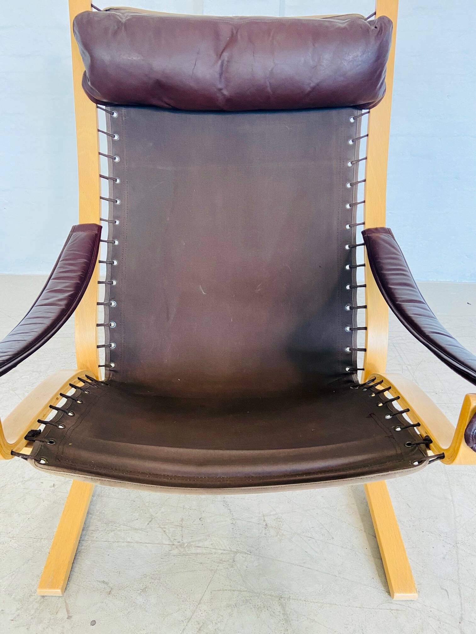 Vintage mid-century scandinavian brown leather lounge chair by ingmar relli