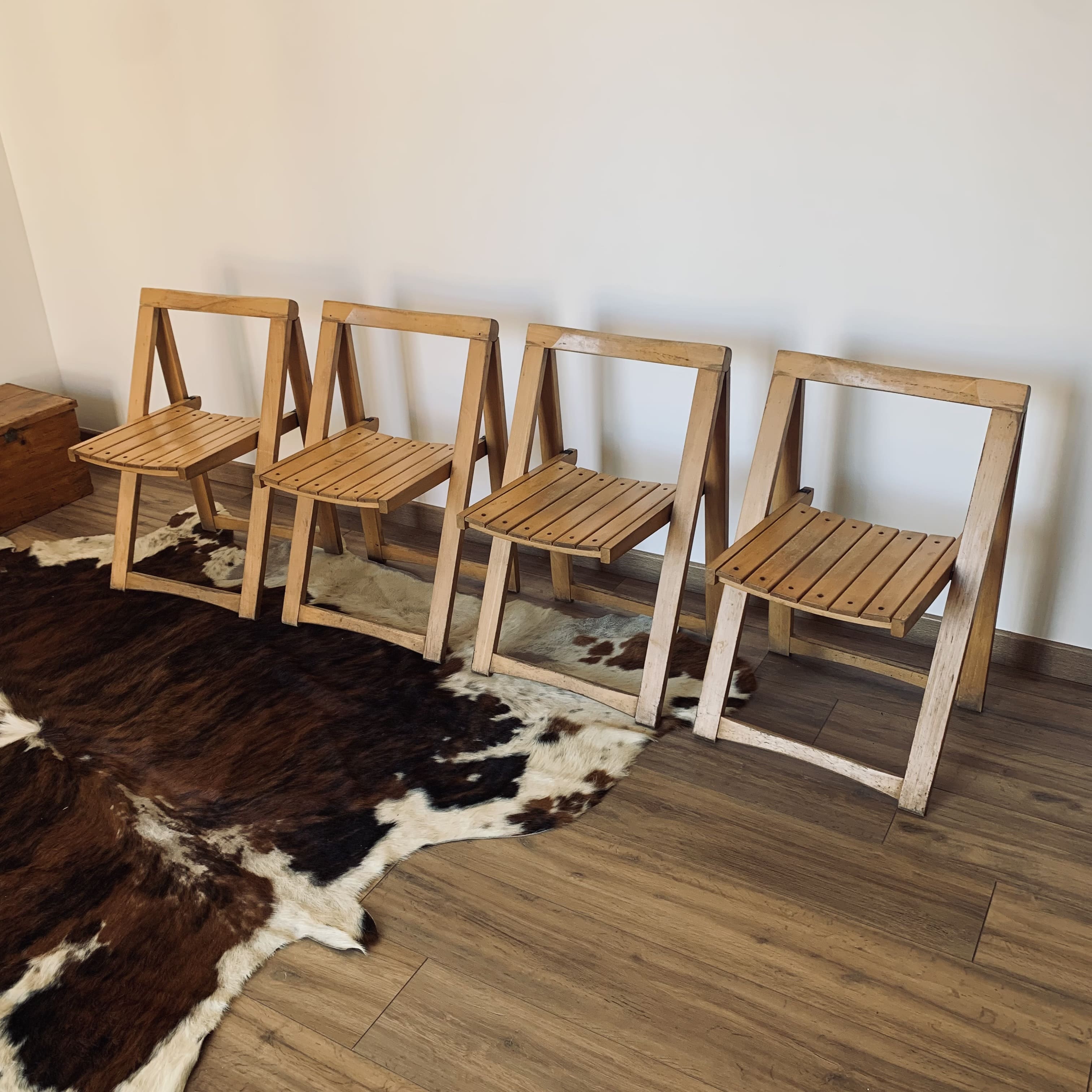 Suite de 4 chaises pliantes