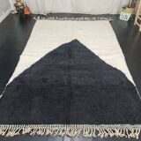 Beni Ouraine rug, white and black, handwoven in the traditional style, size 150x250cm
