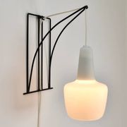 Applique murale moderniste fil métal verre