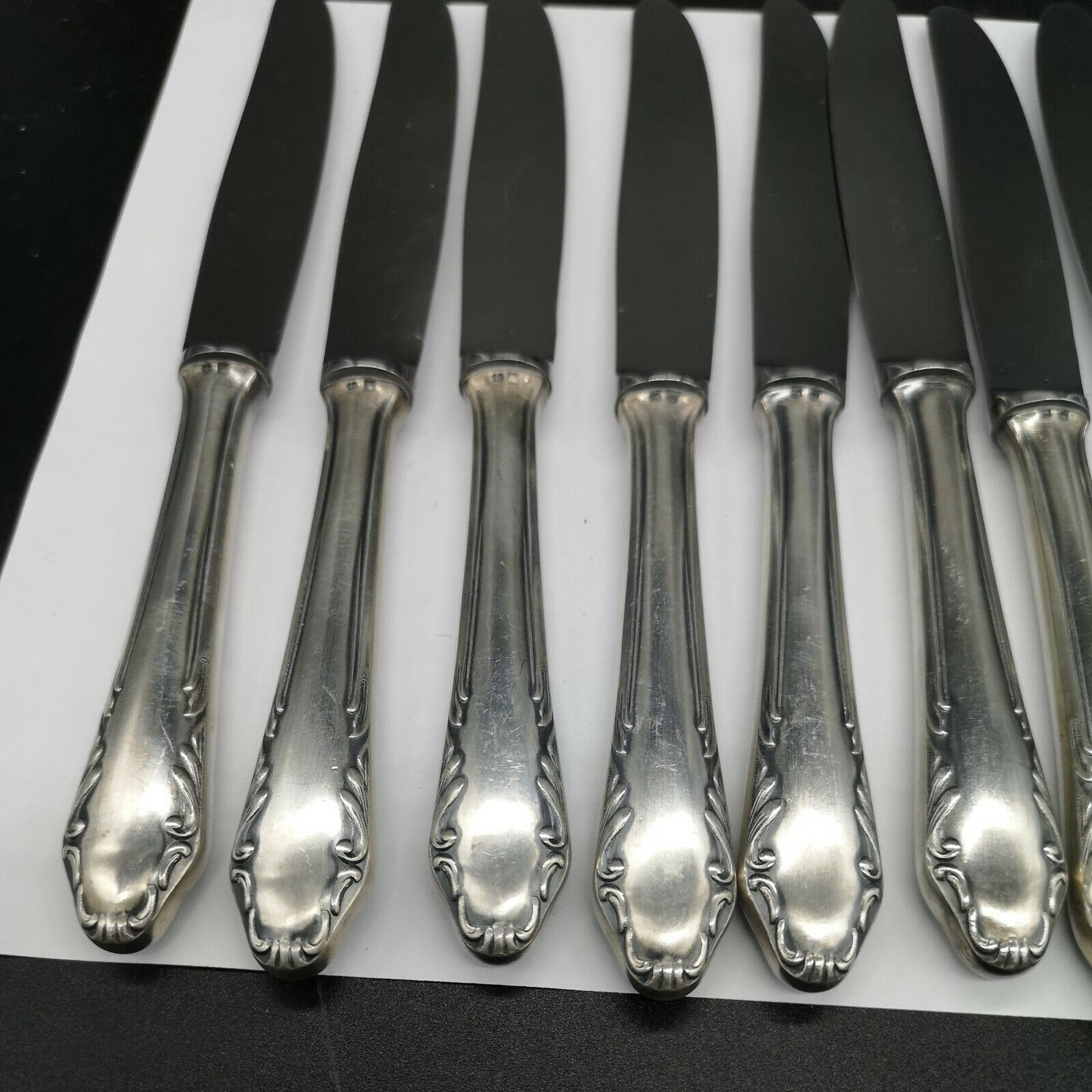 Series 12 entremets knives in silver metal reneka stainless steel blade