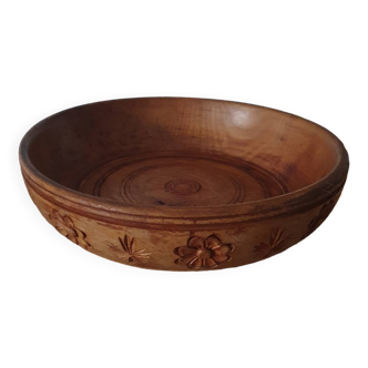 Wooden fruit bowl