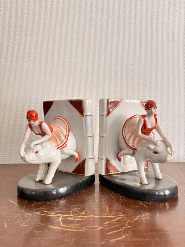 Ancien Paire Serre Livre Porcelaine Blanc Fille Femme équitation cochon Art
