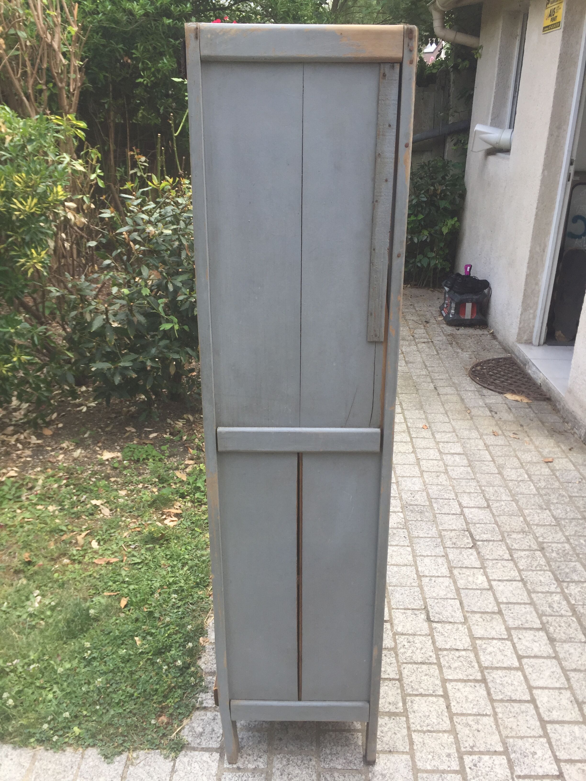 Parisian vintage wardrobe 1950s