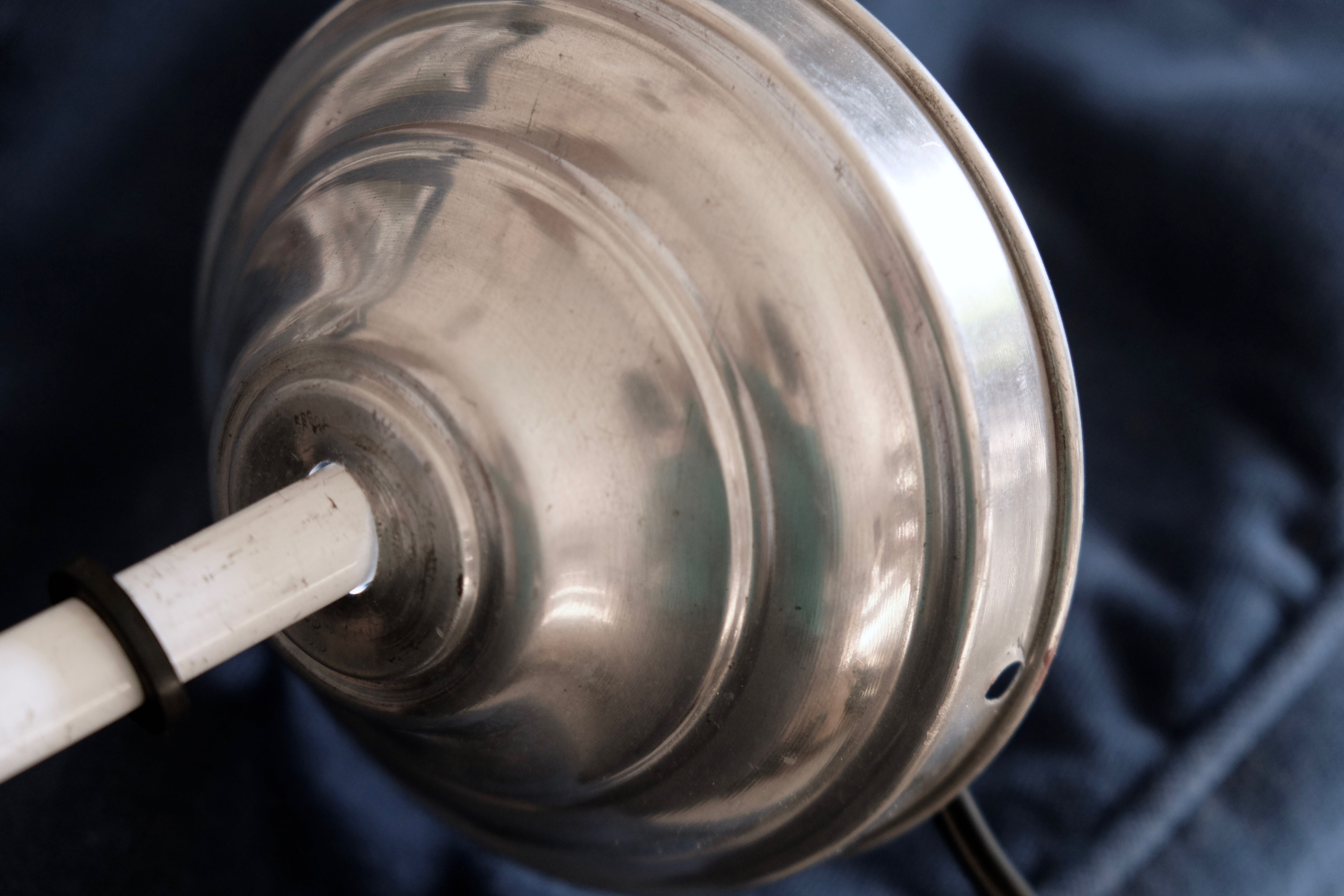 Hanging globe opaline 20s