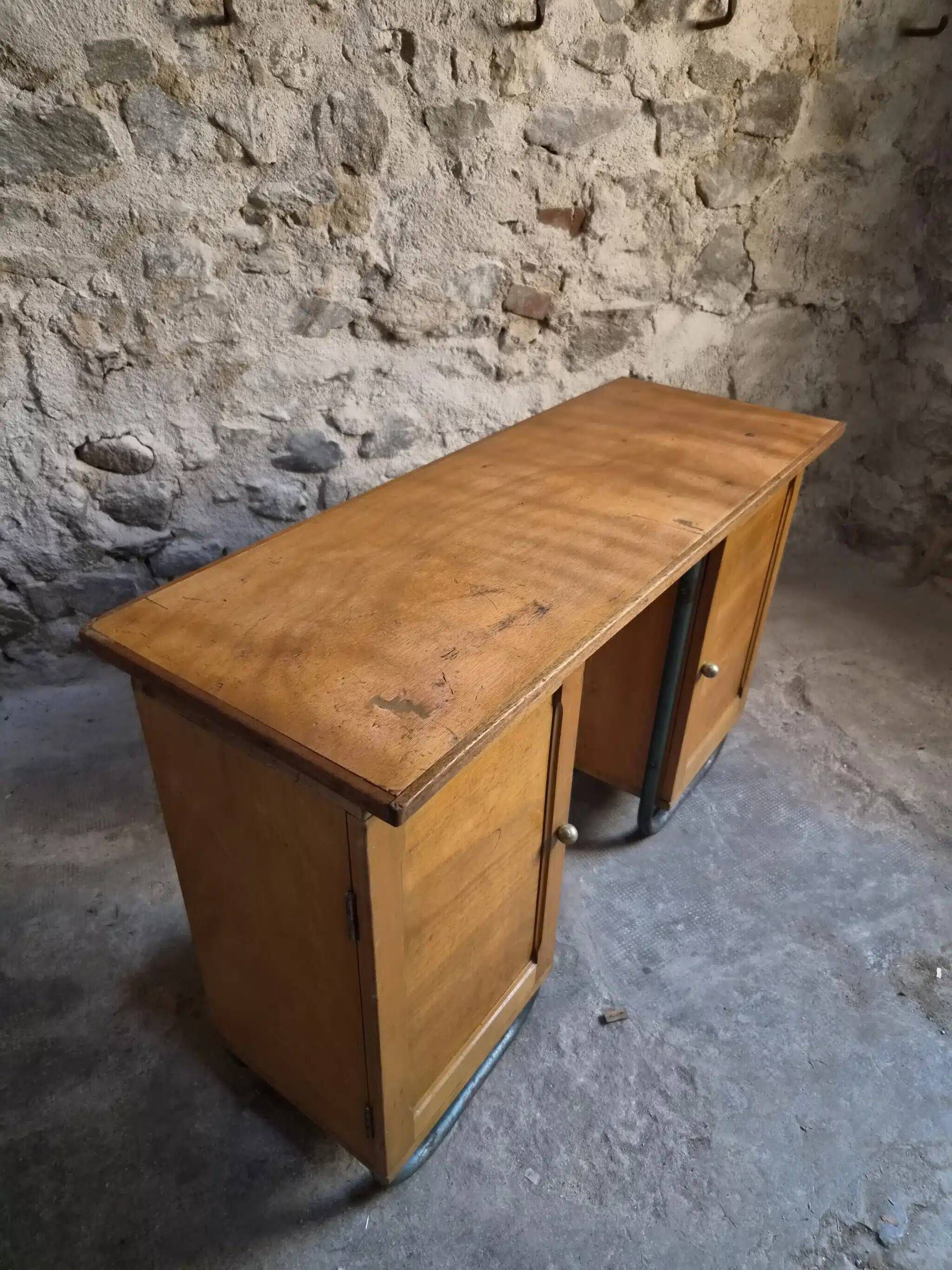 Bureau d'écriture moderniste français en hêtre et acier tubulaire, années 1930