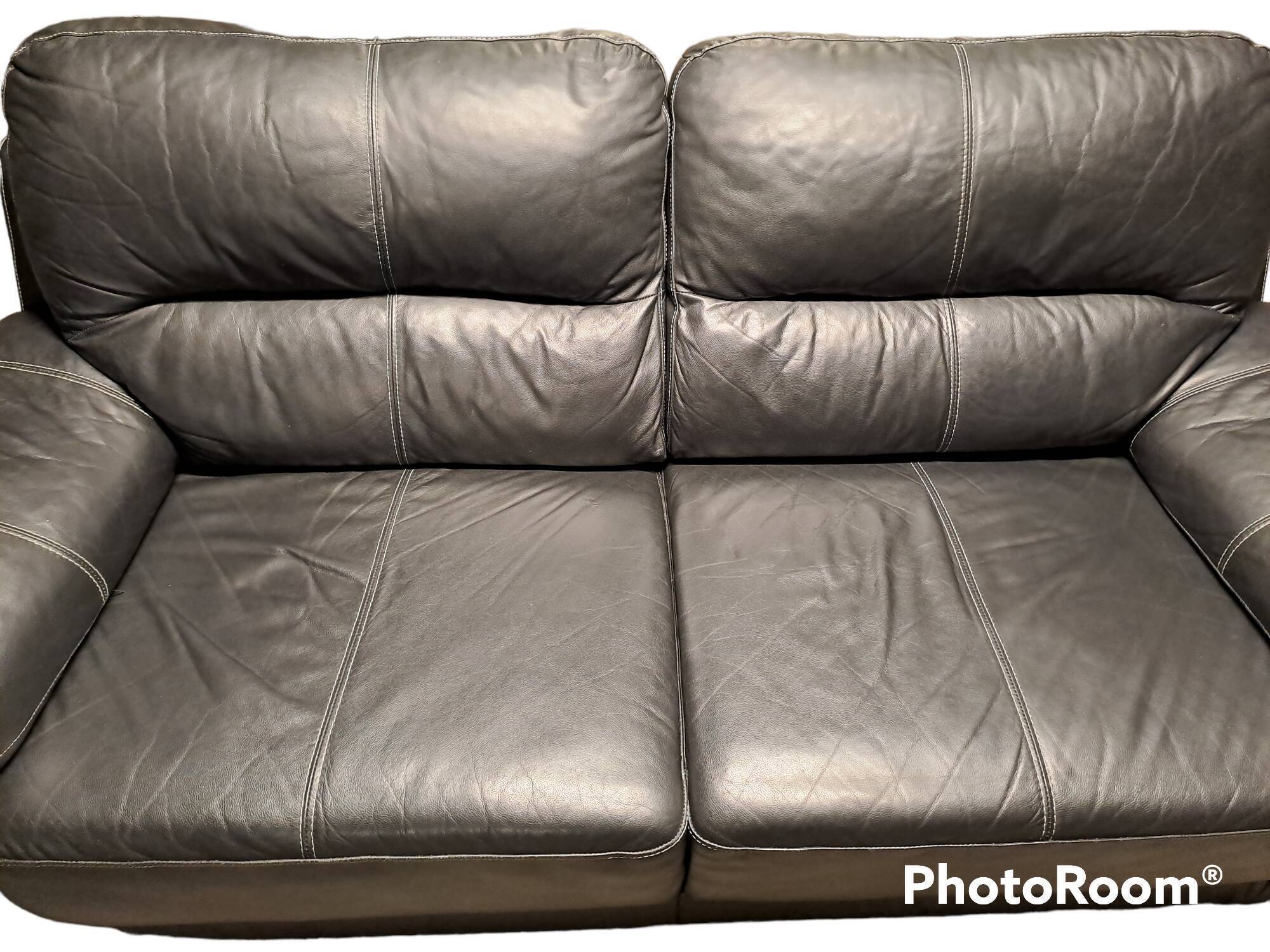 Canape cuir noir victoria