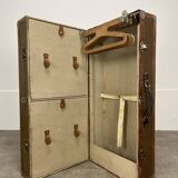 “MallePlume Paris” cabin trunk