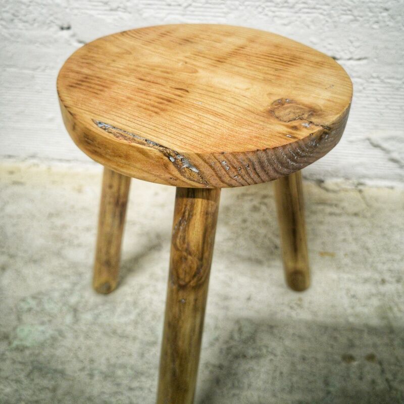 Tripod farm stool