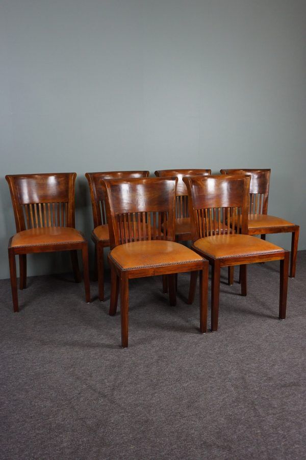 Set of 6 leather dining chairs