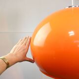 Suspension géante orange Space Age de Guzzini, années 70