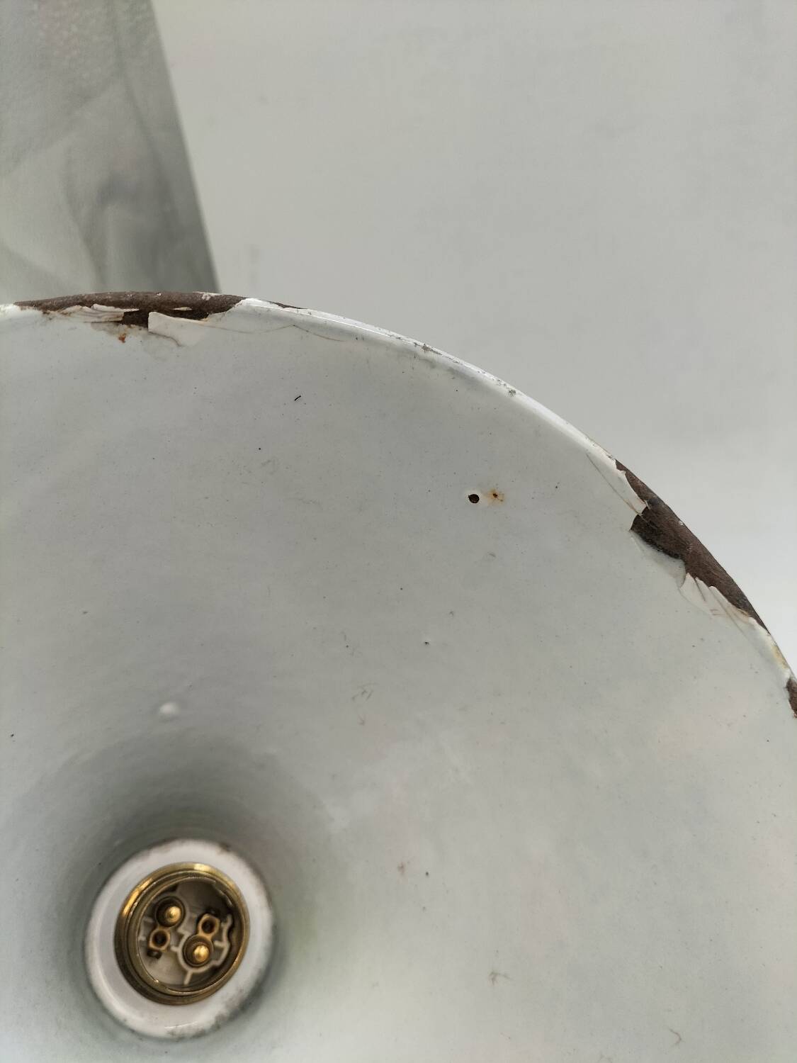 3 suspensions coniques en tôle émaillée