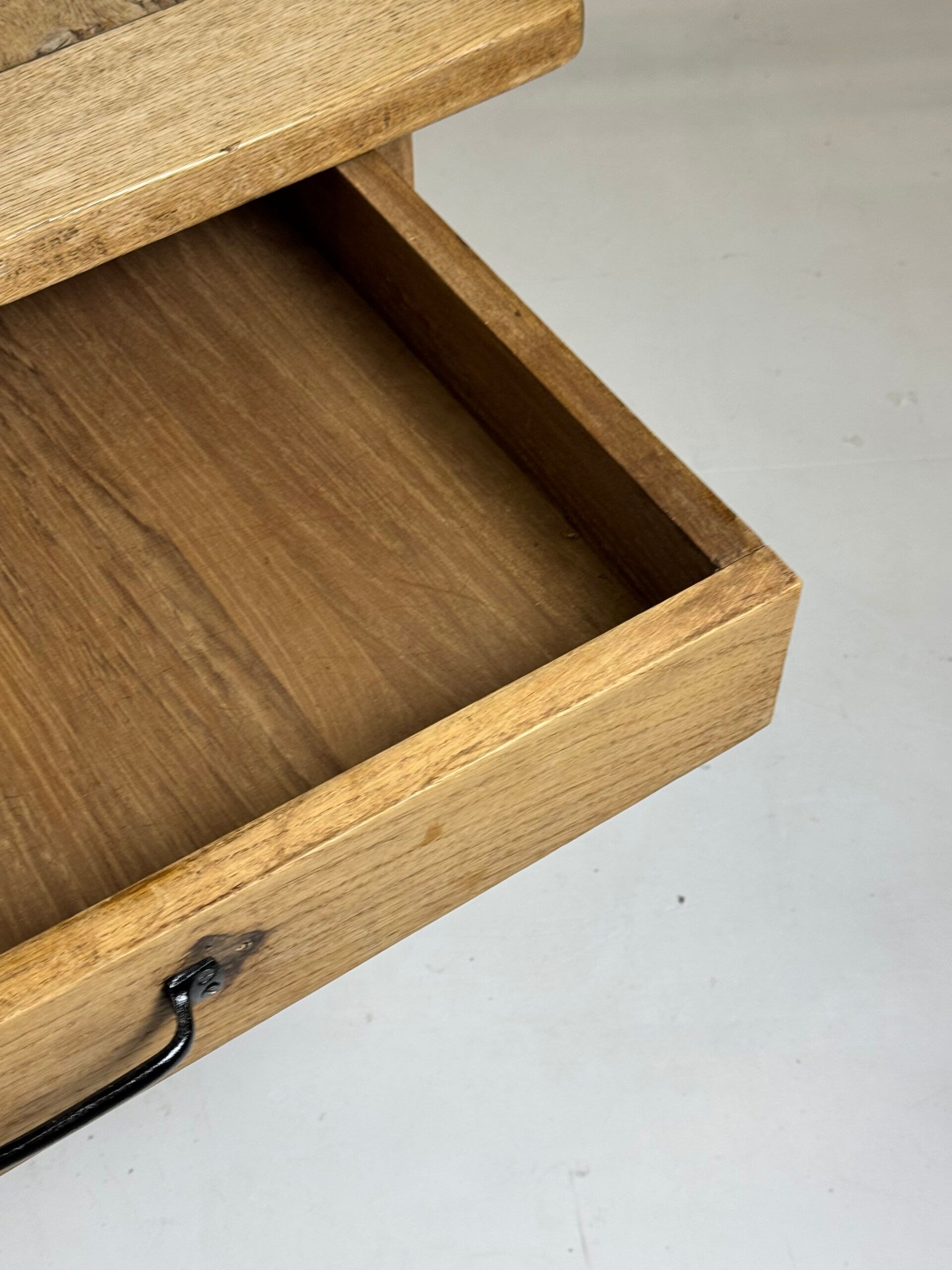 Table de monastère française en chêne du 19ème siècle