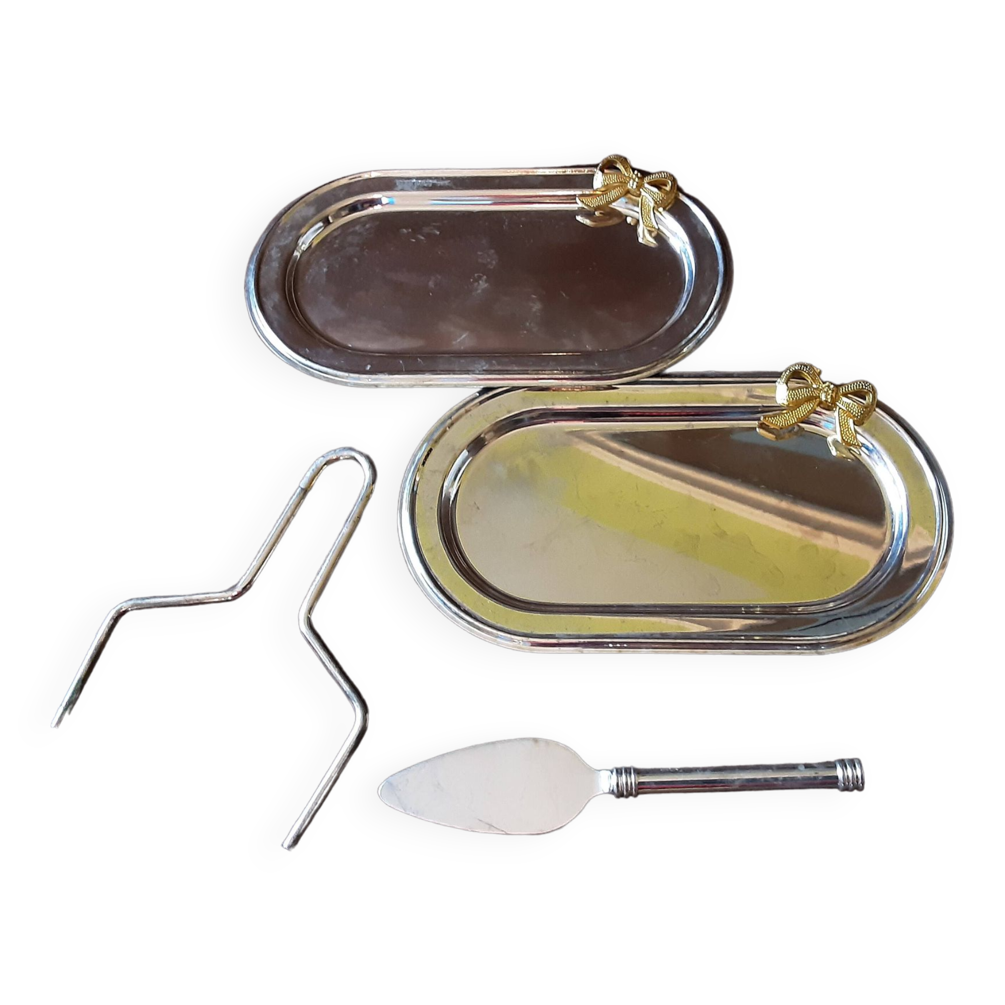 Set of 2 old metal butter dishes