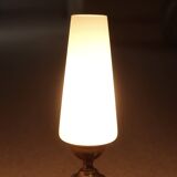 Lampe en laiton avec opaline blanche opaque, années 50