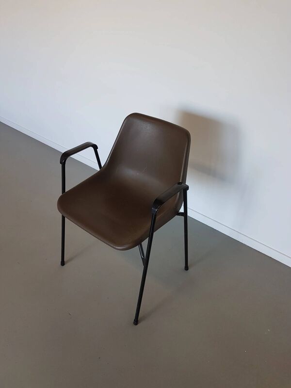 Chaise Polyside de Robin Day - 1963